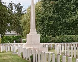 Cross of Sacrifice, Le Touret Memorial